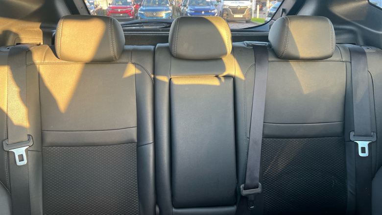 Nissan Qashqai 1.3 DiG-T Tekna 5dr Petrol Hatchback